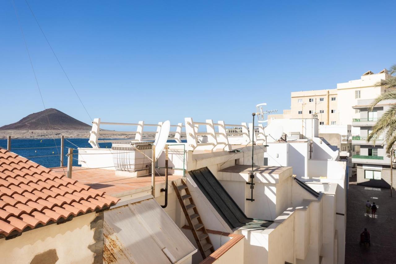 Home2Book Beachfront El Medano Экстерьер фото